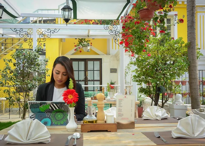 Maya Manor Boutique - A Restored Heritage Mansion In The Heart Of Hotel Kathmandu