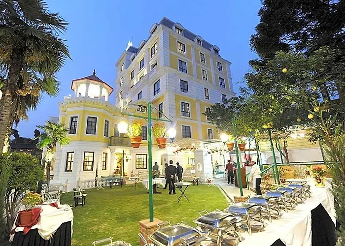 Hotel Maya Manor Boutique - A Restored Heritage Mansion In The Heart Of