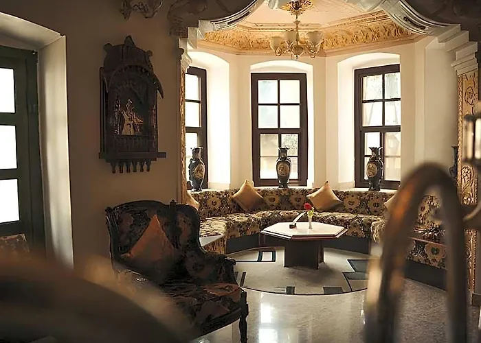 Maya Manor Boutique - A Restored Heritage Mansion In The Heart Of Hotel