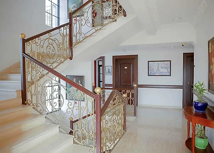 Maya Manor Boutique - A Restored Heritage Mansion In The Heart Of Hotel