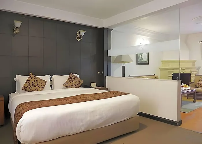 Maya Manor Boutique - A Restored Heritage Mansion In The Heart Of Hotel